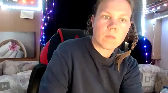 CallMeMaria online show from February 11, 4:13 pm