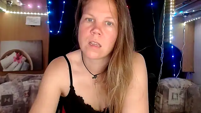 CallMeMaria online show from February 17, 10:07 am