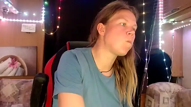 CallMeMaria online show from February 18, 2:38 pm