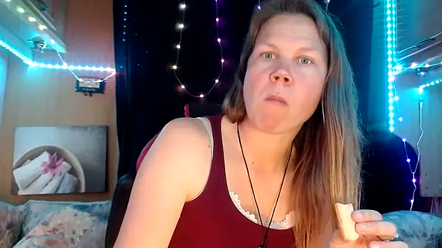 CallMeMaria online show from February 26, 5:28 pm