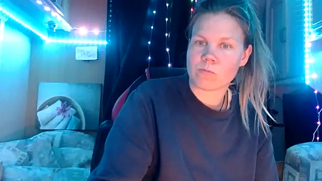 CallMeMaria online show from March 2, 9:32 pm