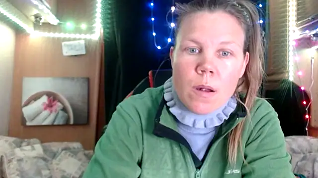 CallMeMaria online show from March 8, 6:26 pm