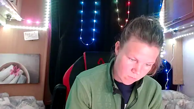 CallMeMaria online show from March 9, 7:26 pm