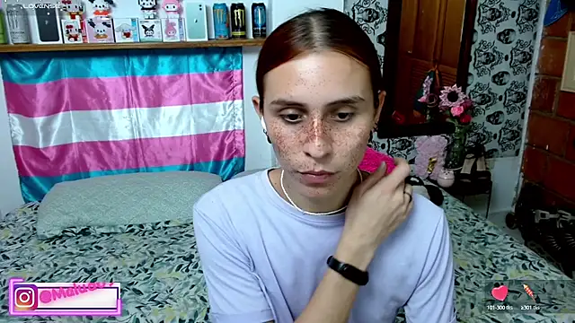 Snapshot of Malud09 chatting on March 21, 3:24 pm Malud09 online show from March 21, 3:24 pm