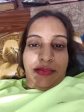 Hotty-Nidhi online show from December 19, 2:40 am