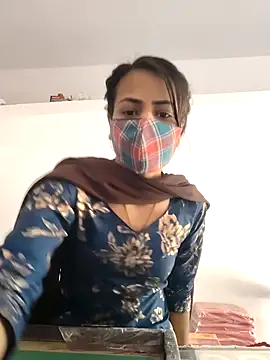 Snapshot of indiancute43 chatting on March 18, 5:41 am indiancute43 online show from March 18, 5:41 am