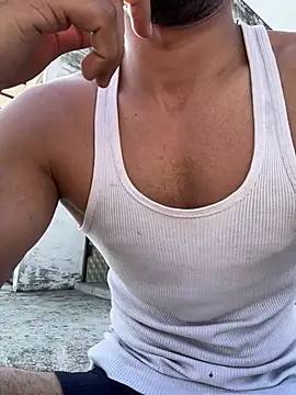 Snapshot of HARSHHU01 chatting on March 9, 4:38 am HARSHHU01 online show from March 9, 4:38 am