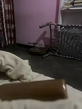 Snapshot of HARSHHU01 chatting on March 9, 2:32 pm HARSHHU01 online show from March 9, 2:32 pm