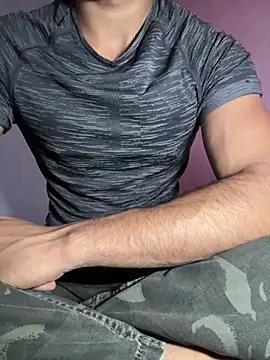 Snapshot of HARSHHU01 chatting on March 18, 9:42 am HARSHHU01 online show from March 18, 9:42 am