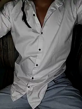 Snapshot of HARSHHU01 chatting on October 24, 6:59 pm HARSHHU01 online show from October 24, 6:59 pm