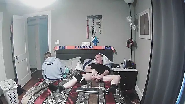 alickandstick online show from February 12, 6:47 pm