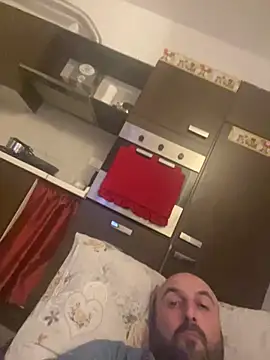 Snapshot of maxxxio12 chatting on March 12, 10:50 pm maxxxio12 online show from March 12, 10:50 pm