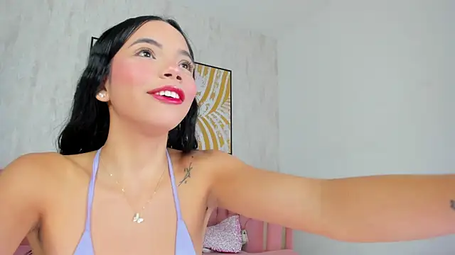 Krissi latore online show from January 17, 1:05 pm