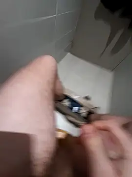 Snapshot of perpignan6659 chatting on February 9, 11:58 am perpignan6659 online show from February 9, 11:58 am