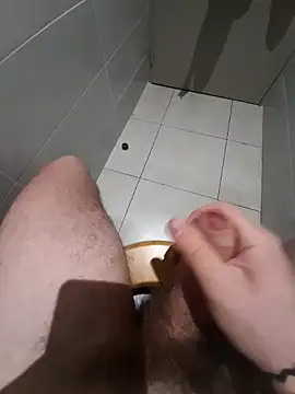 Snapshot of perpignan6659 chatting on February 23, 6:11 am perpignan6659 online show from February 23, 6:11 am