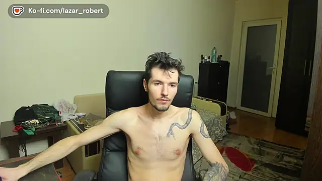 Snapshot of JustinPorno chatting on October 5, 7:23 pm JustinPorno online show from October 5, 7:23 pm