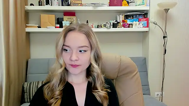 Kara Smith  online show from January 24, 10:19 pm