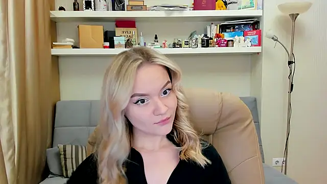 Kara Smith  online show from February 23, 9:26 pm