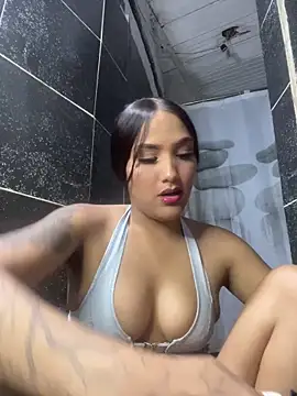 Snapshot of iamsara_21 chatting on February 14, 3:03 am iamsara 21 online show from February 14, 3:03 am