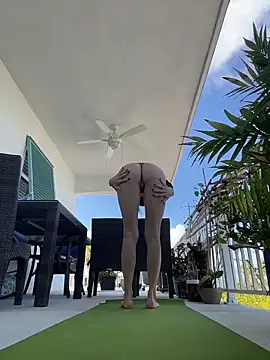 SusieandLacey online show from March 3, 5:52 pm