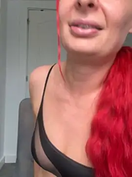 FariBanxOfficial online show from May 24, 2:33 pm