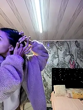 Snapshot of AshleyVega01 chatting on March 17, 2:12 pm AshleyVega01 online show from March 17, 2:12 pm