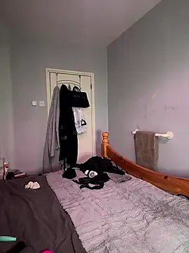 Curvy-Cleo online show from January 9, 1:25 pm