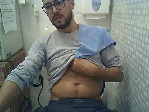 Snapshot of pdasgyn chatting on November 26, 5:36 pm pdasgyn online show from November 26, 5:36 pm