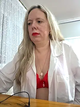 Irina3718 online show from February 9, 3:49 pm
