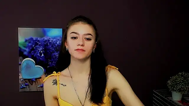 Snapshot of LanaTey chatting on March 10, 11:53 am LanaTey online show from March 10, 11:53 am