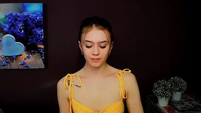 Snapshot of LanaTey chatting on March 20, 1:37 pm LanaTey online show from March 20, 1:37 pm