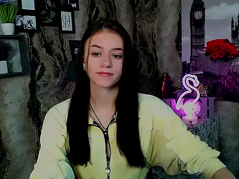 Snapshot of LanaTey chatting on October 13, 5:07 am LanaTey online show from October 13, 5:07 am