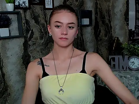 Snapshot of LanaTey chatting on October 16, 3:46 pm LanaTey online show from October 16, 3:46 pm