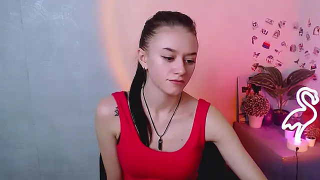 Snapshot of LanaTey chatting on November 15, 6:33 am LanaTey online show from November 15, 6:33 am