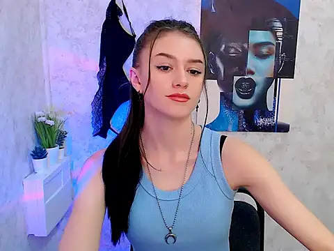 Snapshot of LanaTey chatting on December 14, 10:03 pm LanaTey online show from December 14, 10:03 pm