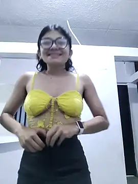 Snapshot of Guadalupe_Lopez chatting on October 18, 10:05 am Guadalupe Lopez online show from October 18, 10:05 am