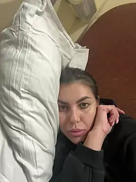 Snapshot of AngelinaMeov chatting on March 14, 10:27 pm AngelinaMeov online show from March 14, 10:27 pm