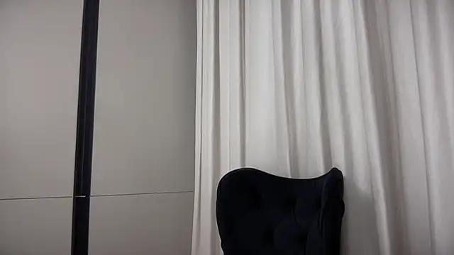 Snapshot of AngelinaMeov chatting on September 30, 8:25 pm AngelinaMeov online show from September 30, 8:25 pm