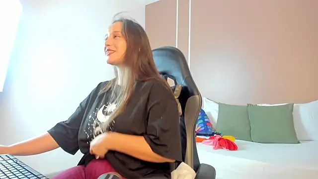 sophia martinezz  online show from September 16, 7:04 pm