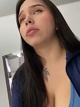 Snapshot of LunaCandy_ chatting on October 27, 1:37 pm LunaCandy online show from October 27, 1:37 pm