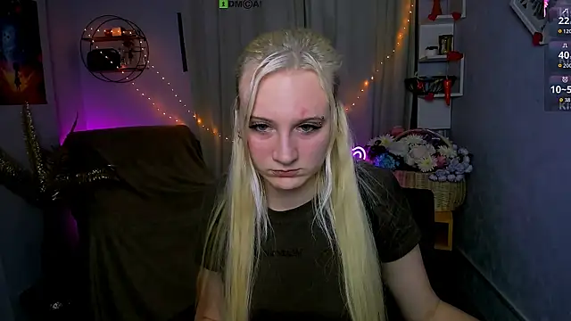 madam uliis online show from April 2, 5:10 pm