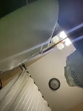 clitpleasrr online show from March 14, 6:29 pm