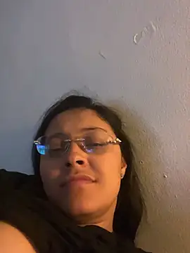 milu saenz 8 online show from March 22, 2:59 am