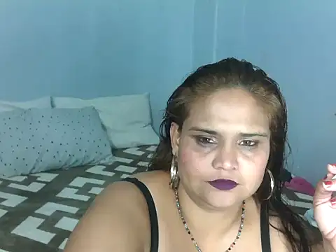 Snapshot of clover_cams1874 chatting on September 15, 6:41 pm clover cams1874 online show from September 15, 6:41 pm