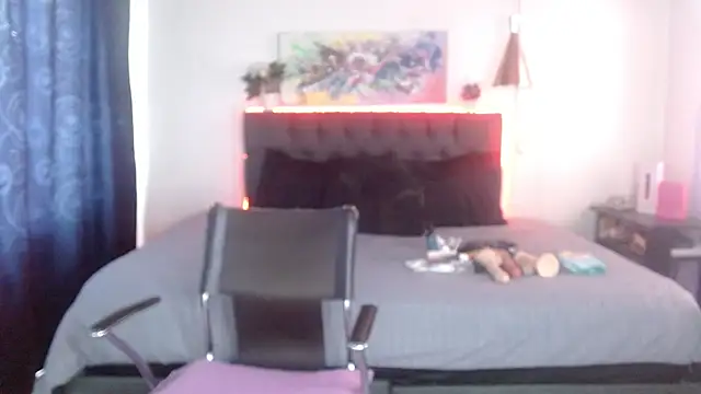 mia velvet1 online show from October 11, 6:28 pm