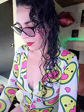 mia velvet1 online show from January 7, 3:25 pm