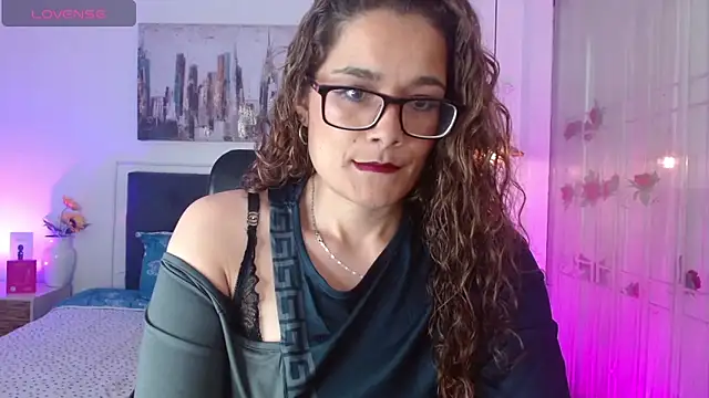 Rose Thompson1 online show from May 11, 4:04 pm