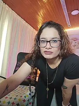 Snapshot of Rose_Thompson1 chatting on June 19, 1:26 pm Rose Thompson1 online show from June 19, 1:26 pm