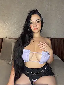 alisonnwalker2025 online show from March 30, 1:12 pm