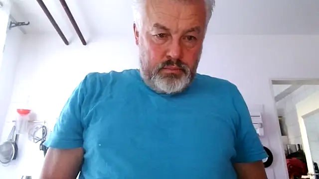 Berg Boy online show from November 22, 8:02 am